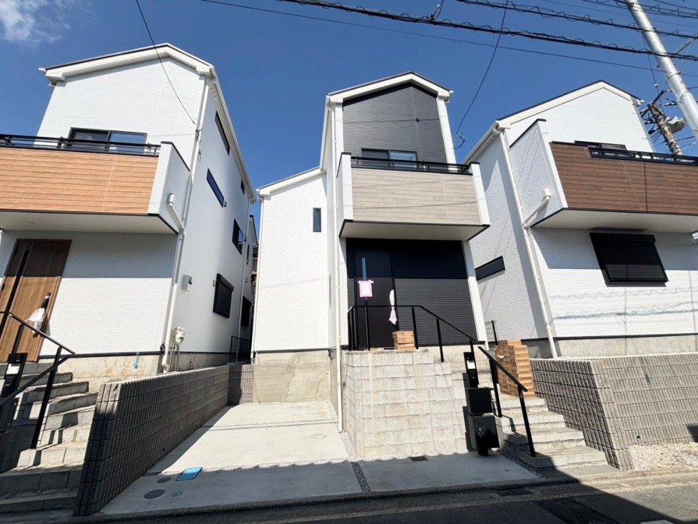 【販売現地2号棟】※2025年3月9日撮影