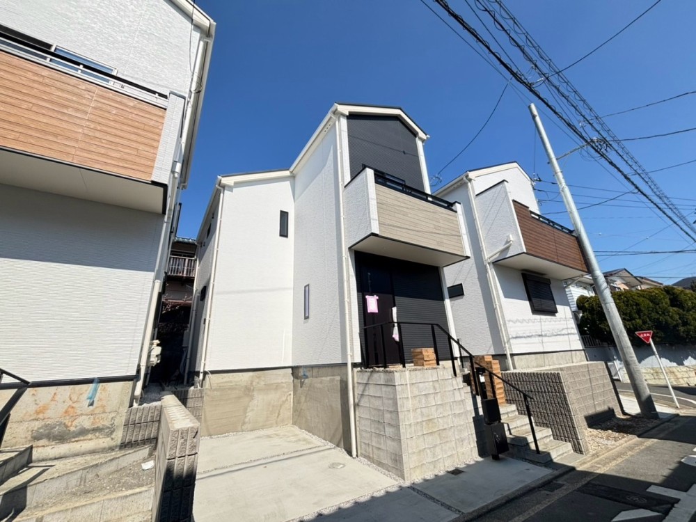 【販売現地2号棟】※2025年3月9日撮影